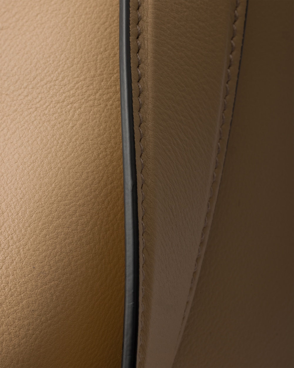 Prada Aimée Large Leather Shoulder Bag - Image 5